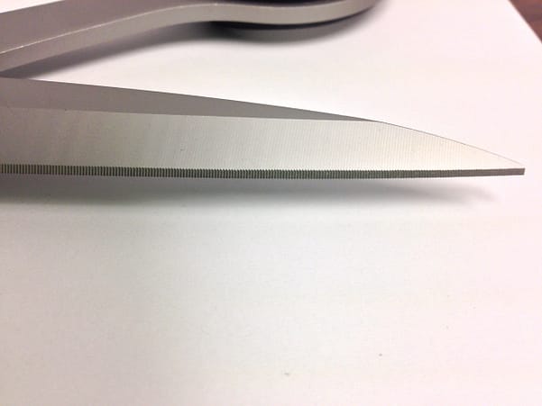 Scissors, 10′′ Serrated Professional by Kai