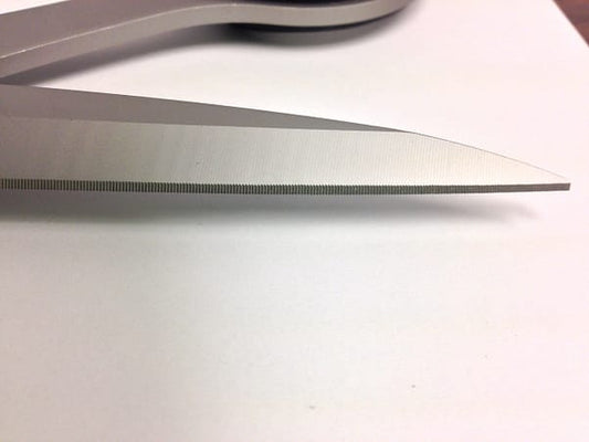 Scissors, 10′′ Serrated Professional by Kai