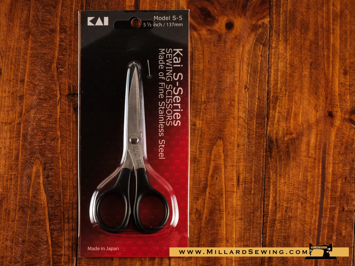 Scissors, 5-1/2′′ S-Series Scissors by Kai