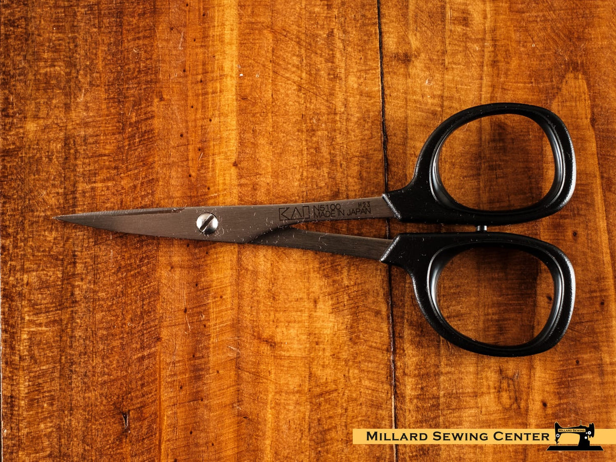 Scissors, 4′′ Needlecraft Scissors with Curved Tip by Kai