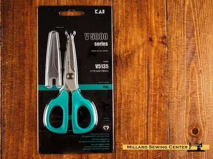 Scissors, 5 1/2′′ Embroidery Scissors by Kai