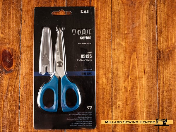 Scissors, 5 1/2′′ Embroidery Scissors by Kai