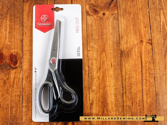 Pinking Shears, 8.5′′ by Mundial